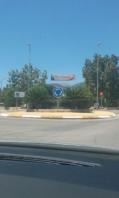 PP: La negativa de Juan José Cánovas de no quitar sus pancartas ilegales obliga a que todos los ciudadanos tengan que pagar su retirada, Foto 6