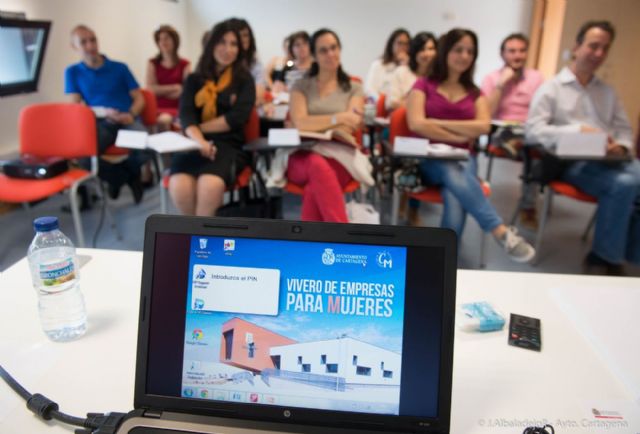 Cerca de una veintena de alumnos se prepara para ser Guía Oficial de Turismo - 2, Foto 2