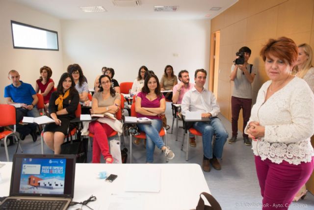 Cerca de una veintena de alumnos se prepara para ser Guía Oficial de Turismo - 3, Foto 3
