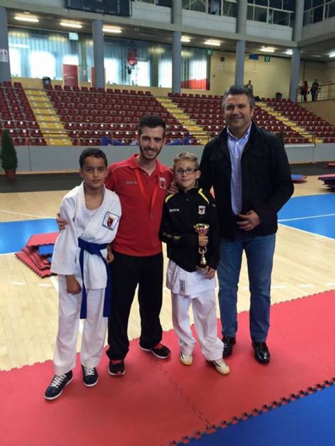 El karateka alguaceño Bernardo Abenza se cuelga un bronce nacional - 4, Foto 4