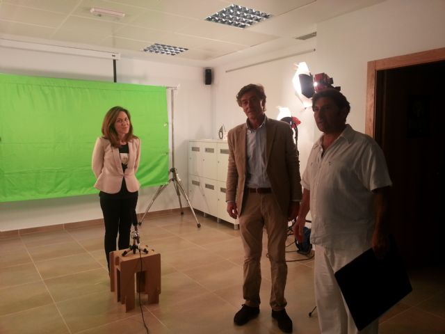 Los ganadores del primer concurso Vídeo E-Marketing graban sus mensajes para plataformas on line - 1, Foto 1