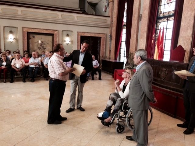 El Alcalde firma un convenio con los 76 Centros Sociales de Mayores para impulsar los servicios y programas - 2, Foto 2