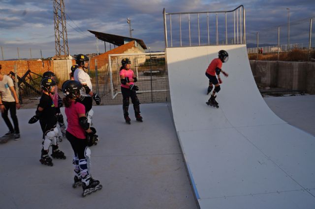 Los skaters ya tienen su zona en el Polideportivo Municipal de Las Torres de Cotillas - 5, Foto 5