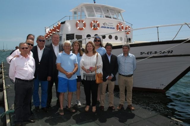 Bernabé pone de relieve los atractivos de la nueva travesía en ferry entre Lo Pagán y La Manga - 1, Foto 1