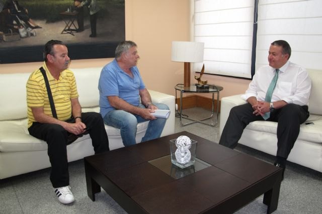 Bernabé comunica a los vecinos del barrio lorquino de San Fernando la próxima licitación de las obras de regeneración urbana - 1, Foto 1