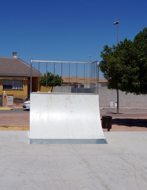 Los patinadores de Ceutí ya disfrutan de una pista de skate en el Parque de la Tejera - 5, Foto 5