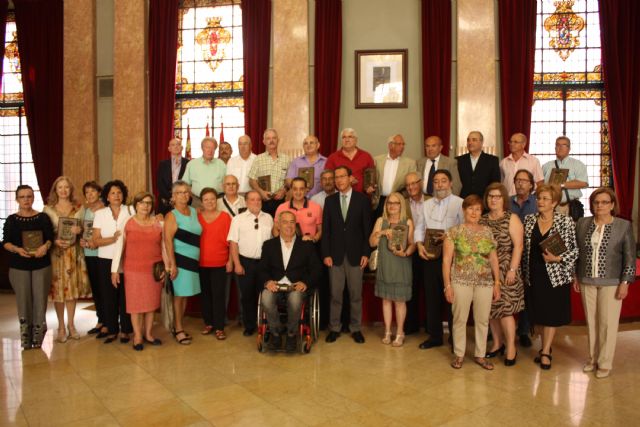 43 trabajadores del Ayuntamiento que se jubilan este año reciben un homenaje en el día de la patrona de la administración local - 2, Foto 2