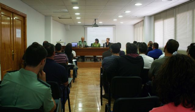 Conferencia sobre lingüística forense - 2, Foto 2