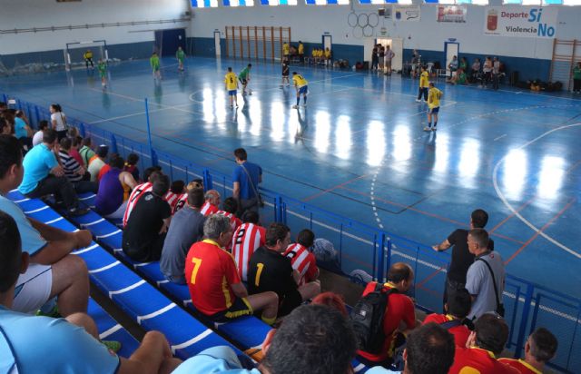 AFEMCE se impone en la VIII Liga Regional de fútbol sala Pro Salud Mental - 1, Foto 1