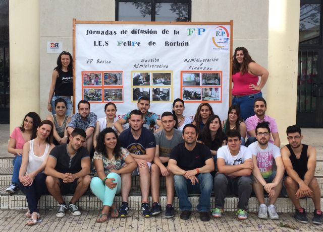 Alumnos de Gestin Administrativa del IES Felipe de Borbn de Ceut, 