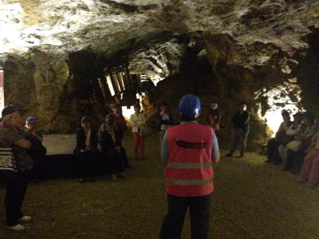 Más de medio centenar de mujeres participan en el viaje de convivencia organizado por la Concejalía de Igualdad al Parque Minero de la Unión - 4, Foto 4