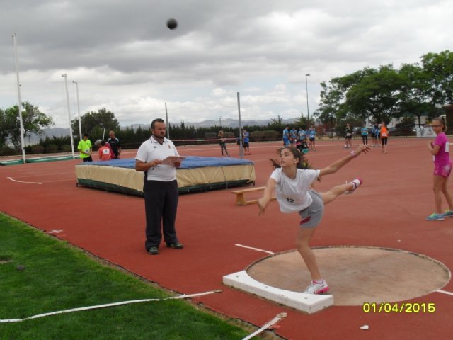 Los colegios Reina Sofa y La Cruz participaron en la Final Regional de Atletismo de Deporte Escolar, celebrada en Lorca - 7