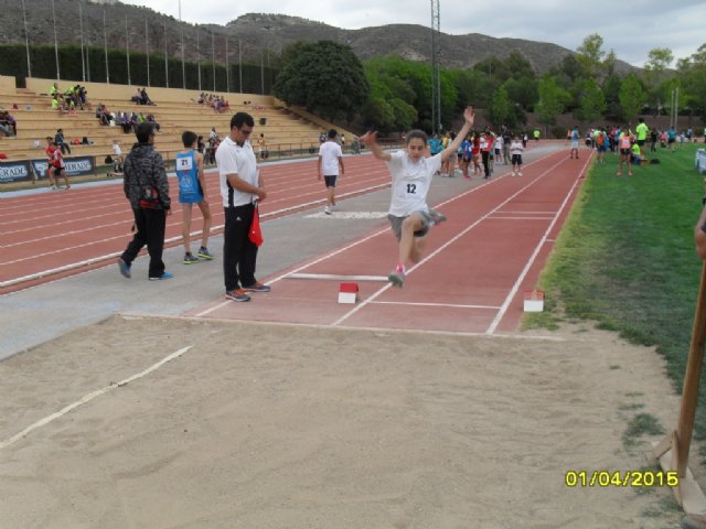Los colegios Reina Sofa y La Cruz participaron en la Final Regional de Atletismo de Deporte Escolar, celebrada en Lorca - 9