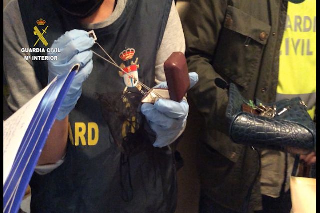 La Guardia Civil desmantela dos grupos especializados en robos por el método del bumping - 2, Foto 2