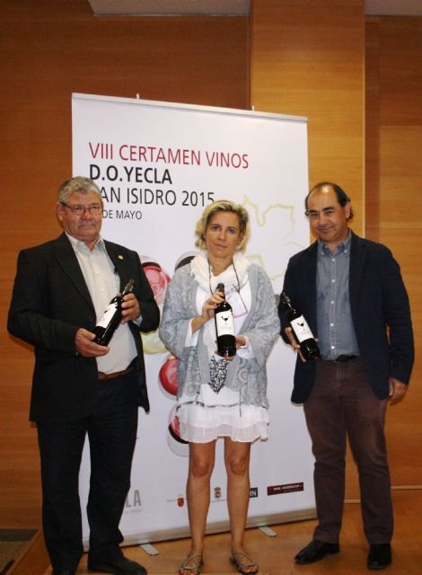 Martínez-Cachá resalta los procesos de selección de uva y elaboración en bodega como base de la calidad de los vinos de Yecla - 1, Foto 1