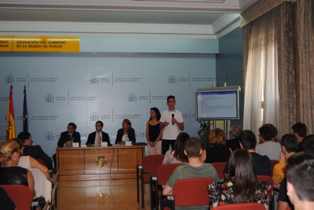 Dos alumnos del IES Floridablanca ganan la III Olimpiada Nacional de Estadística - 2, Foto 2