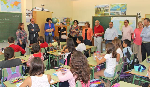 La Comunidad y el Ayuntamiento ampliarán el CEIP Juan Antonio López Alcaraz dotándolo de una nueva línea de educación primaria - 1, Foto 1