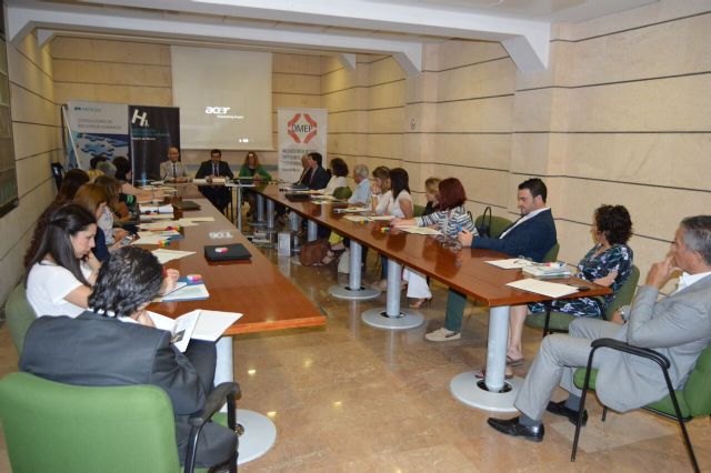 El director del SEF sostiene que fomentar la conciliación laboral mejora la productividad y competitividad empresarial - 1, Foto 1