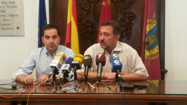 El Ayuntamiento inicia los trabajos para dotar de una zona de tránsito peatonal de 300 metros de longitud paralela al Camino Marín - 1, Foto 1