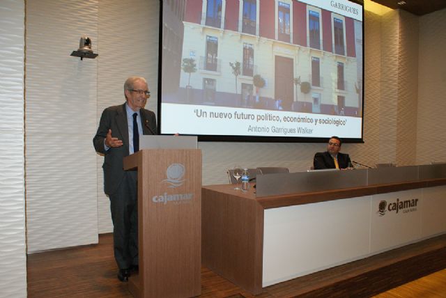 Antonio Garrigues asegura que sin diálogo no hay democracia - 2, Foto 2