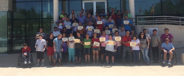 Usuarios del Centro de Atención Temprana de PROMETEO aprenden educación vial. - 1, Foto 1