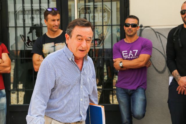 Bomberos de la Región de Murcia denuncian el derroche de fondos públicos - 1, Foto 1