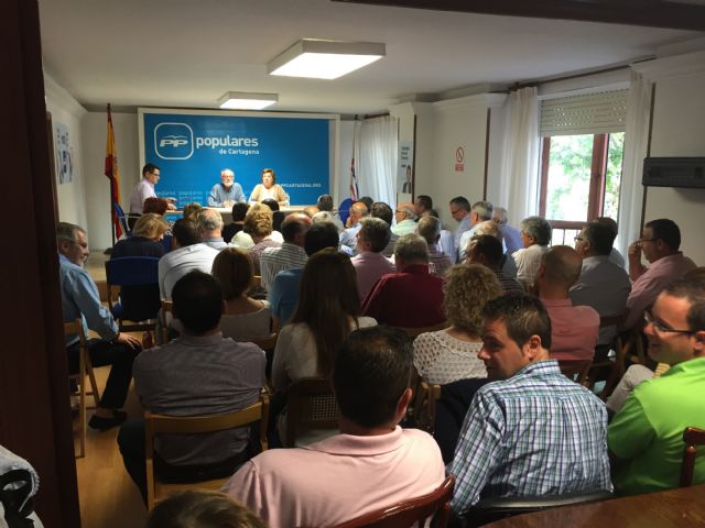 La Junta Directiva del PP aplaude los 20 años de Pilar Barreiro al frente del Ayuntamiento de Cartagena - 2, Foto 2