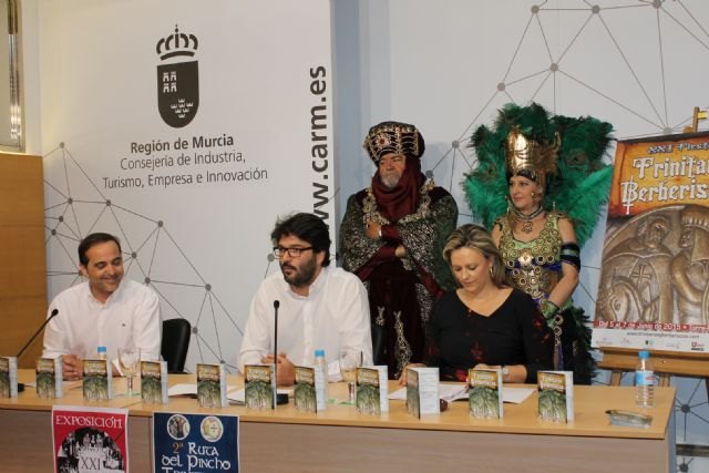 El director del Instituto de Turismo invita a visitar Torre Pacheco con motivo de las fiestas Trinitario-Berberiscas - 1, Foto 1