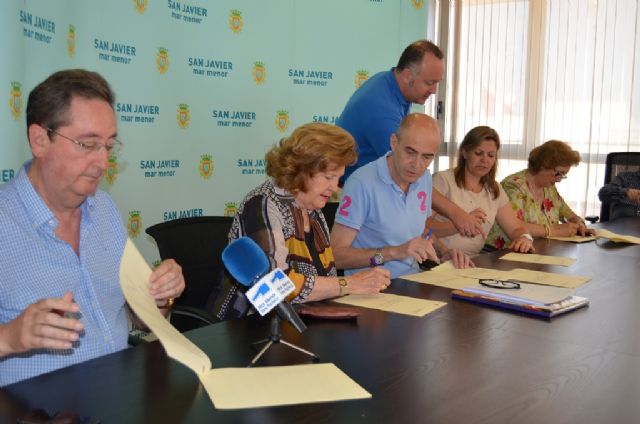 El Ayuntamiento renueva convenios de colaboración con Aidemar, Abomar,  Coral Stella Maris Björk y la Agrupación Músico Cultural San Javier - 1, Foto 1