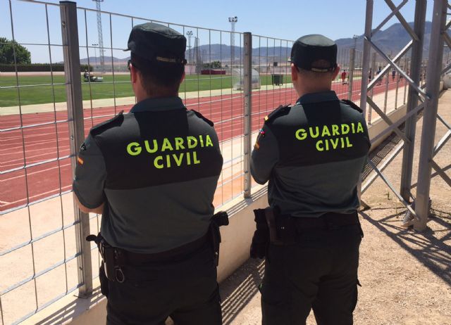 La Guardia Civil detiene a un espectador por alterar el orden público en un partido de fútbol en Jumilla - 2, Foto 2