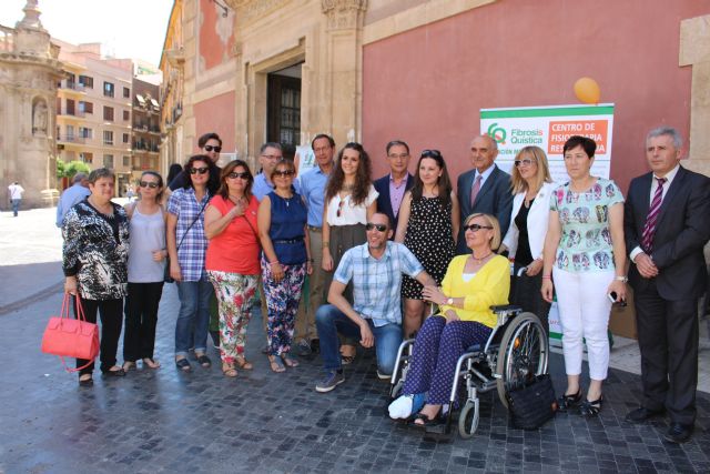 Alberto Garre participó hoy en el macropuzle solidario en el Día Nacional del Donante de Órganos - 1, Foto 1