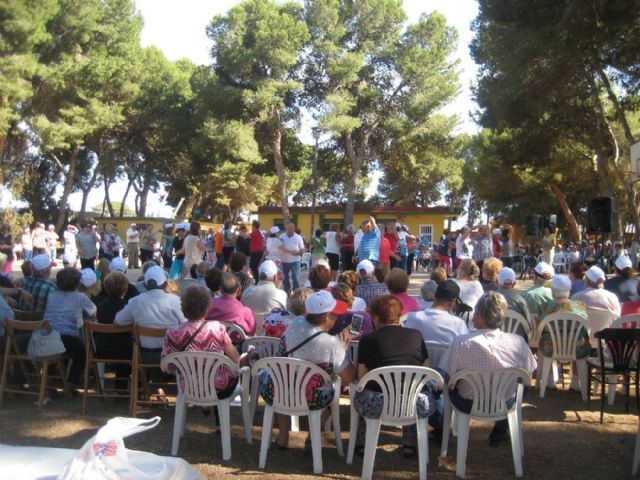 Los mayores celebraron su convivencia anual en Los Urrutias - 2, Foto 2