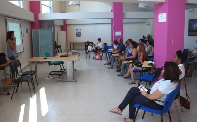 Las Torres de Cotillas forma a sus voluntarios sobre la enfermedad mental - 1, Foto 1