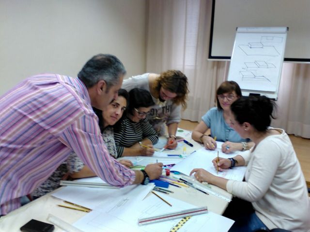 Los comerciantes aprenden técnicas y recursos para mejorar la imagen de sus escaparates - 2, Foto 2