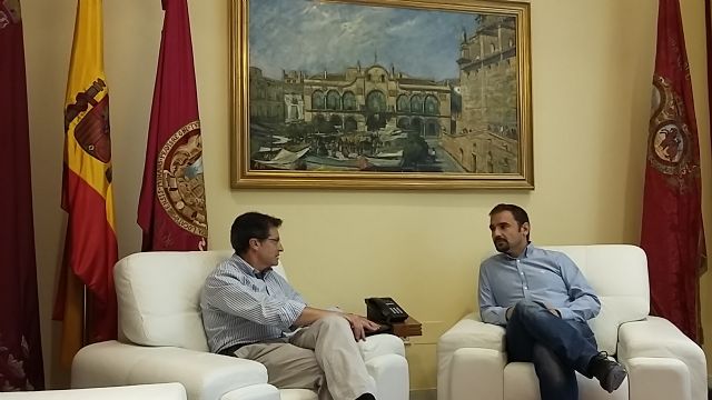 El Alcalde de Lorca entrega a los representantes de PSOE e IU una Propuesta de Acuerdo de Gobernabilidad Compartida - 1, Foto 1