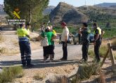 La Guardia Civil auxilia a una joven en el cerro de Ricote