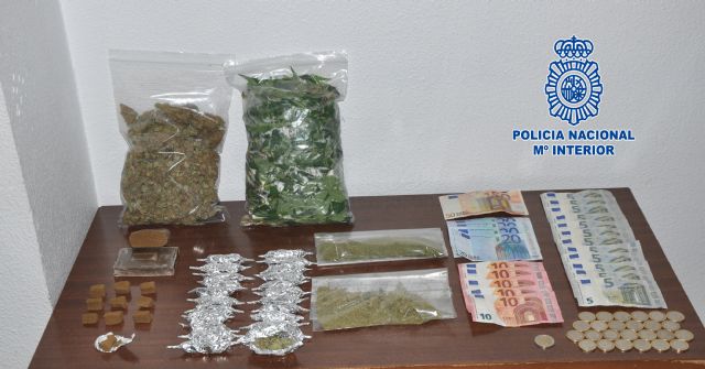 La Policía Nacional desmantela un punto de venta de droga en Alcantarilla - 1, Foto 1