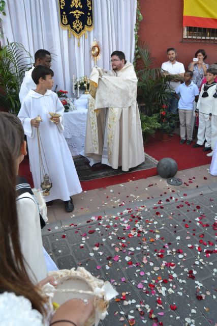Más de un centenar de niños de comunión procesionan con motivo del Corpus Christi - 3, Foto 3