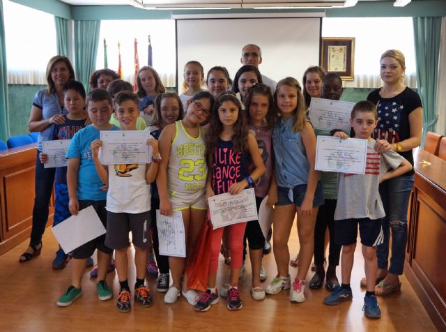 Entregados en Ceutí los premios de la fase local del concurso de dibujo Crece en seguridad - 1, Foto 1