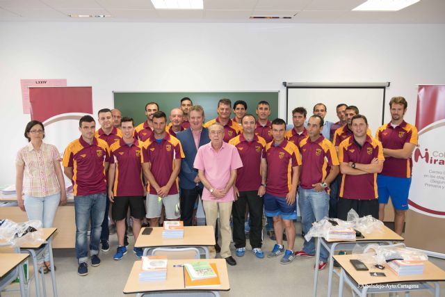 25 alumnos inician en Cartagena el Curso Nacional de entrenador de fútbol - 1, Foto 1