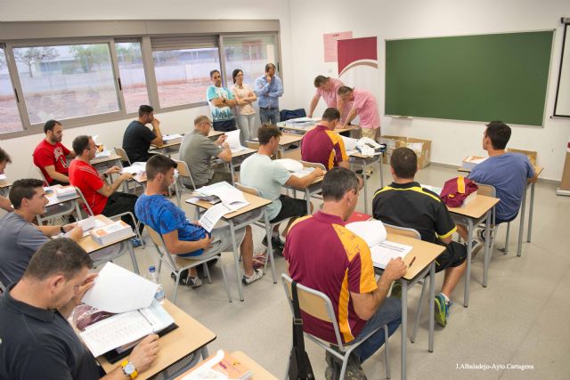 25 alumnos inician en Cartagena el Curso Nacional de entrenador de fútbol - 2, Foto 2