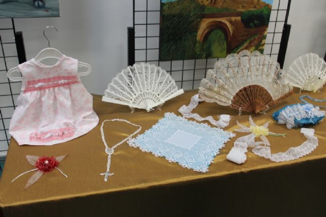 La Universidad Popular finaliza el curso 2014-2015 con la IV Pasarela de Corte y Confección y la exposición de trabajos - 1, Foto 1