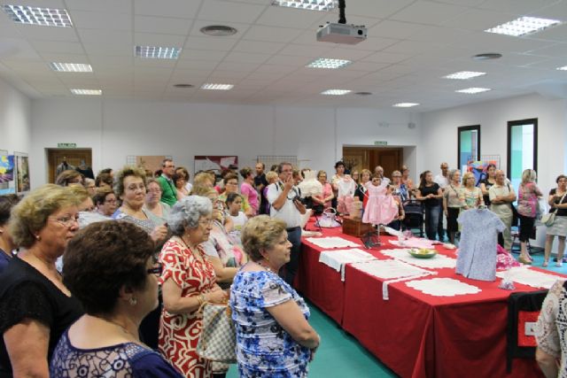 La Universidad Popular finaliza el curso 2014-2015 con la IV Pasarela de Corte y Confección y la exposición de trabajos - 5, Foto 5