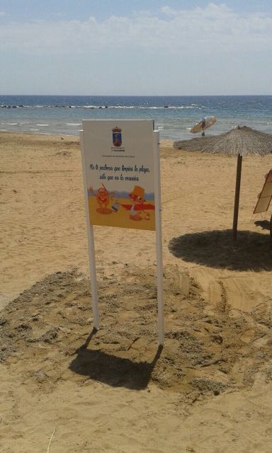 Una campaña informativa invita al bañista a mantener limpias las playas, Foto 2
