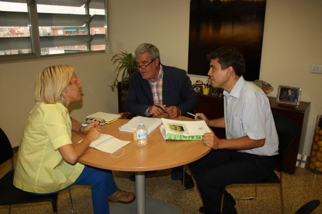 Martínez-Cachá pide mecanismos de regulación de mercado para evitar una posible saturación de oferta por la continuidad del veto ruso - 1, Foto 1