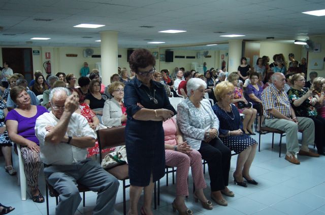 Ana Fuertes Martínez es proclamada nueva reina del Centro Municipal de Personas Mayores de la plaza Balsa Vieja, Foto 7