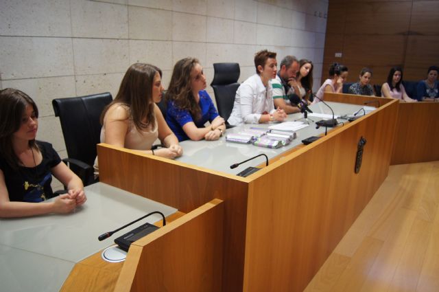 Ocho voluntarias universitarias de la UMU han participado en el programa de Refuerzo educativo, Foto 6