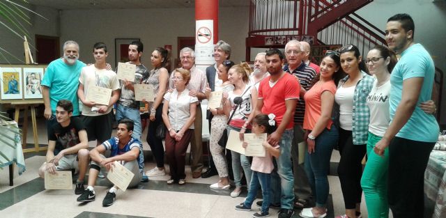 Entrega de los diplomas a los jóvenes del Proyecto ¡Vamos! - 1, Foto 1