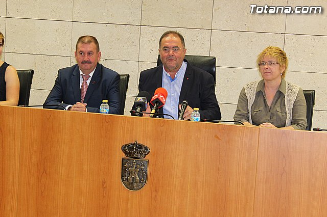 Concejales electos del PSOE y Ganar Totana-IU presentaron el acuerdo programtico del gobierno para la legislatura 2015/2019 - 5