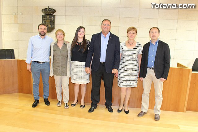 Concejales electos del PSOE y Ganar Totana-IU presentaron el acuerdo programtico del gobierno para la legislatura 2015/2019 - 17
